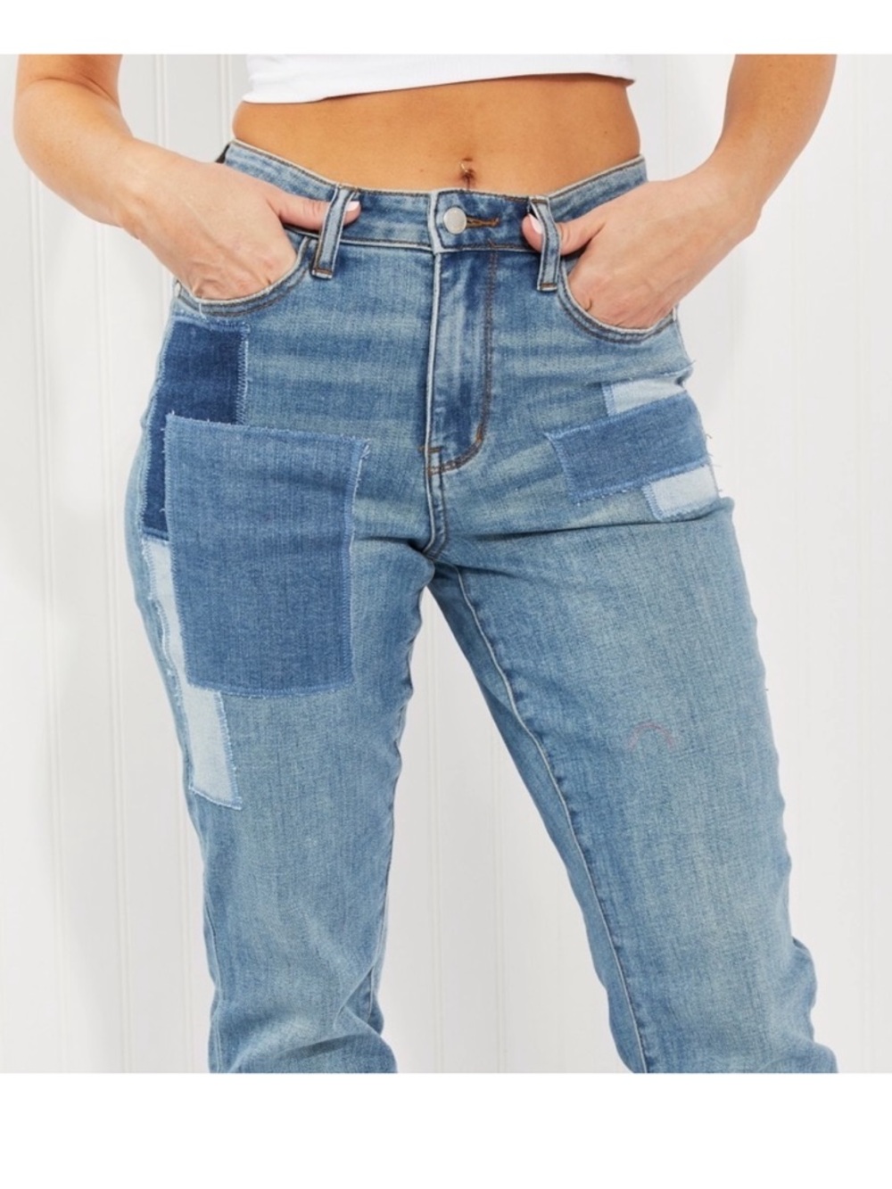 JUDY BLUE High Waist Double Rolled Cuffed Patch Boyfriend Jeans Size: 3/26